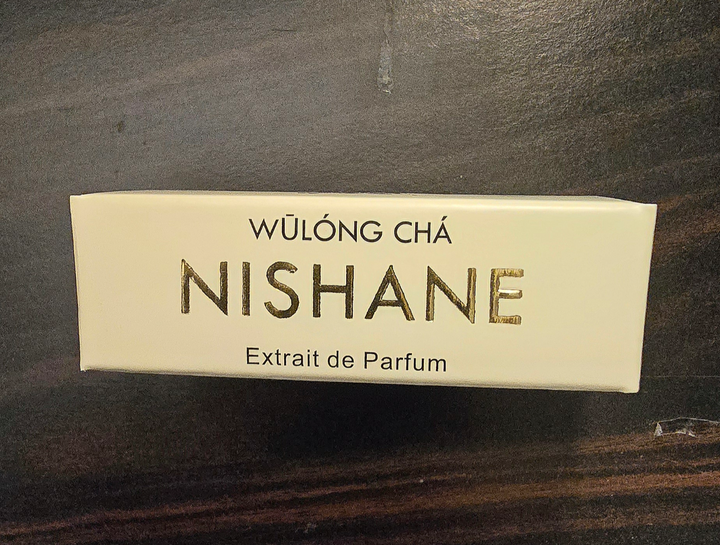 Wulóng Chá Nishane تقسيم 10 مل - Perfume Decants Egypt