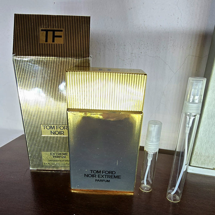 "عبوة عطر Noir Extreme  Tom Ford - تصميم فاخر وأنيق"

